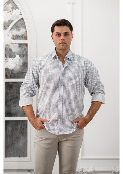 Geniş ve Rahat Kesim Cepli Küçük Kareli Klasik Erkek Gömlek