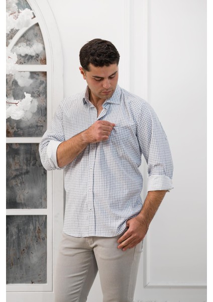 Geniş ve Rahat Kesim Cepli Küçük Kareli Klasik Erkek Gömlek modelleri