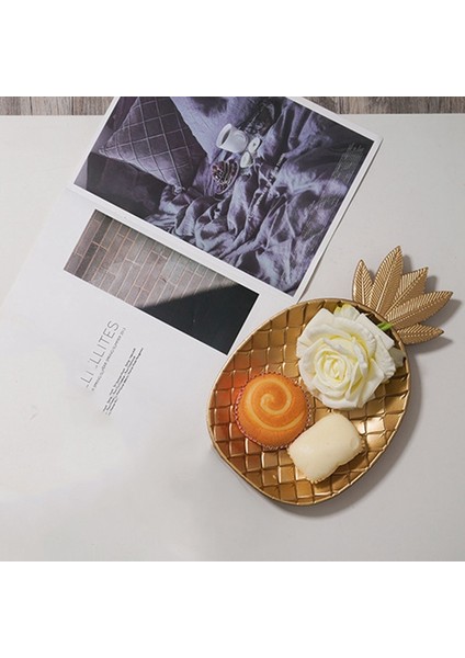 Iskandinav Dekoratif Tepsi Altın Şekli Servis Tepsisi Takı Palet Meyve Aperatif Tabağı Masa Depolama Organizatör () (Yurt Dışından) modelleri