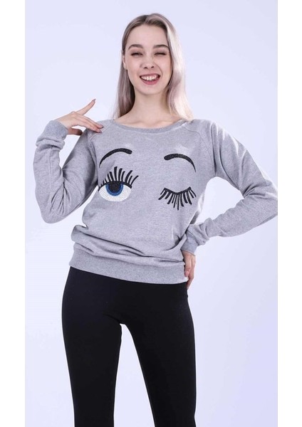 Kadın Açık Gri Göz Kırpma Efektli Kesim Sweatshirt