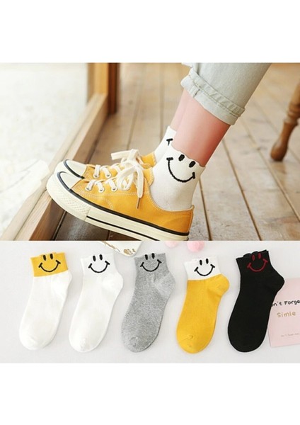 Kadın 5 Çift Gülen Yüz Kolej Çorap Seti