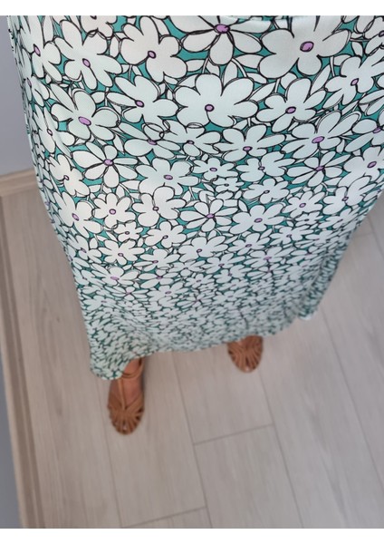 Omuzdan Bağlamalı Çiçekli Saten Elbise indirimleri