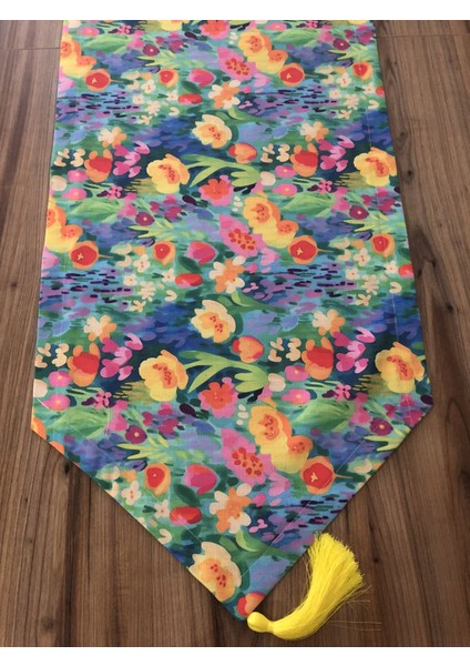 Trend Yuvam Renkli Çiçek Desenli Runner fiyatları