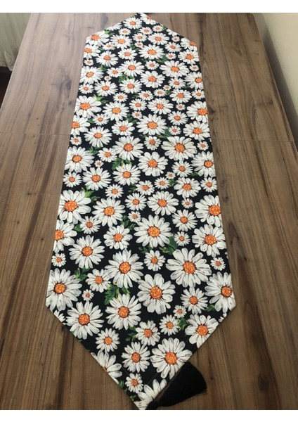 Papatya Desenli Runner
