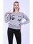 Kadın Açık Gri Göz Kırpma Efektli Kesim Sweatshirt 1