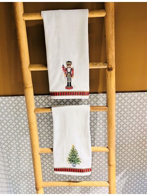 Ge Living Yılbaşı Serisi Nutcrackers Desenli Yüz Havlusu ( 50 cm x 90 cm )