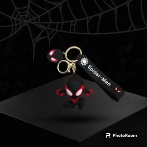Ahi Shop Spiderman Figürlü 3D Silikon Anahtarlık ve Çanta Süsü