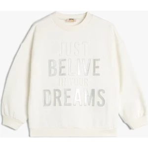 Sweatshirt Uzun Kollu Bisiklet Yaka Parlak Baskılı Slogan Temalı