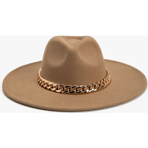 Fötr Şapka Metal Zincir Detaylı