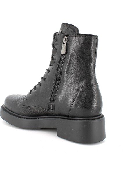 Kadın Bot 4686000 modelleri