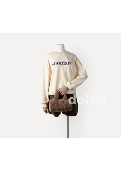Nazik ve Sevimli Peluş Silindirik Çanta Sonbahar ve Kış Yeni Stil 2023 Niş Retro Çanta Moda Çok Yönlü Kadın Çantası (Yurt Dışından) fırsatları