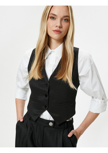 Şahika Ercümen x Koton - Simli V Yaka Düğmeli Yelek fiyatları