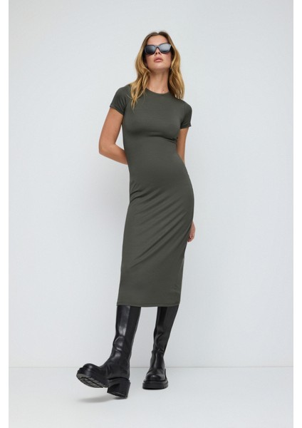 Vücudu Saran Bodycon Basic Midi Elbise