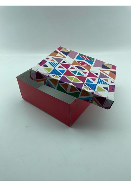 23X23X10 Hediyelik Kutu Kraft Kutu Karton Kutu Yılbaşı Kutusu Pasta Kutusu Kargo Kutusu (10 Adet)