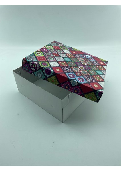 23X23X10 Hediyelik Kutu Kraft Kutu Karton Kutu Yılbaşı Kutusu Pasta Kutusu Kargo Kutusu (10 Adet)