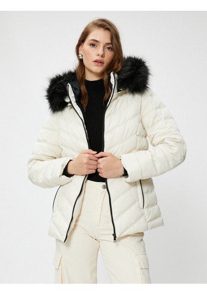 Kısa Şişme Mont Kemerli Kapüşonlu Peluş Detaylı fiyatları