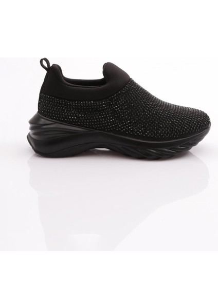 710 Kadin Sneaker Ayakkabi