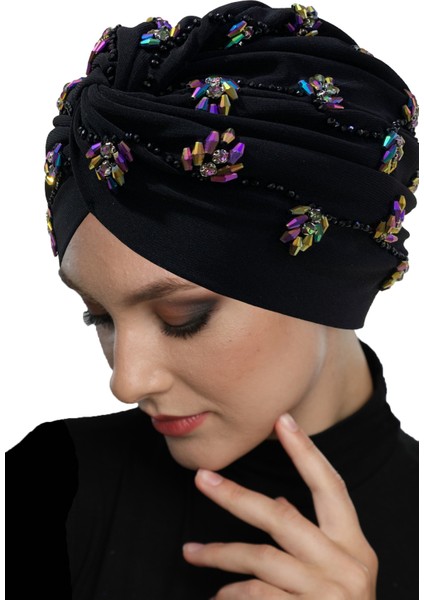 Shining El Işlemeli Siyah-Janjanlı Ivy Flower Astarlı Hazır Türban Tesettür Abiye Bone