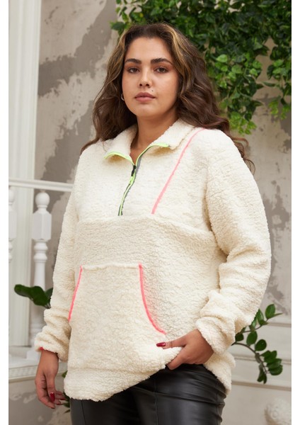 Biye Detaylı Büyük Beden Krem Kıvırcık Sweatshirt