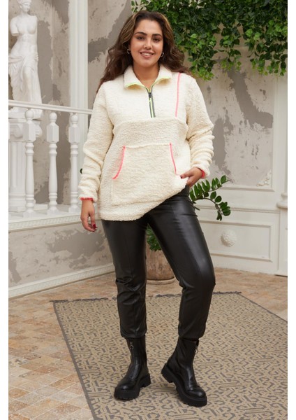 Biye Detaylı Büyük Beden Krem Kıvırcık Sweatshirt