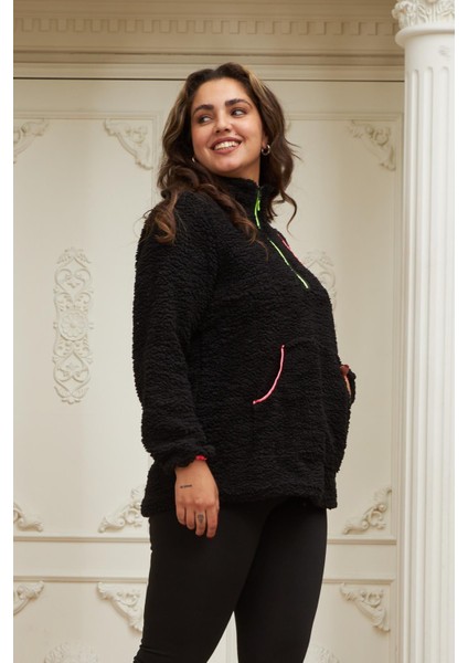 Biye Detaylı Büyük Beden Siyah Kıvırcık Sweatshirt
