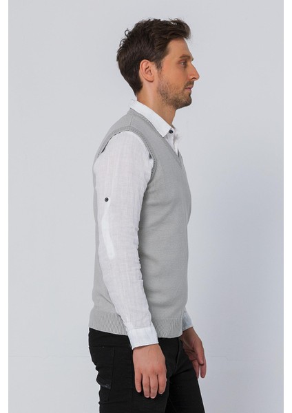 Erkek V Yaka Süveter Rahat Regular Fit Kolsuz Kazak fırsatları