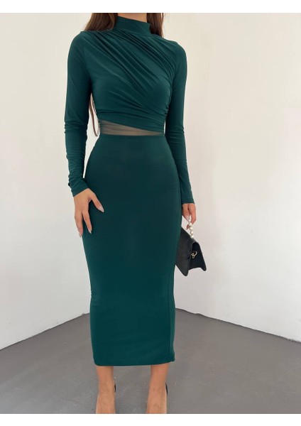 Esnek Sandy Kumaş Tül Dekolte Detaylı Dik Yaka Uzun Kollu Midi Boy Kalem Elbise