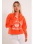 Orange Kadın Kapüşonlu Ön Baskılı Şardonlu Crop Sweatshirt P-00002237 2