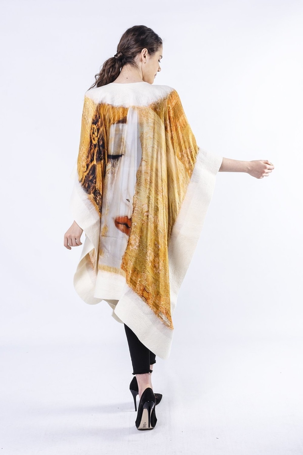 Nomads Felt Ipek Keçe Panço | Beyaz Gustav Klimt Freya's Tears | Nomads Felt görsel 4