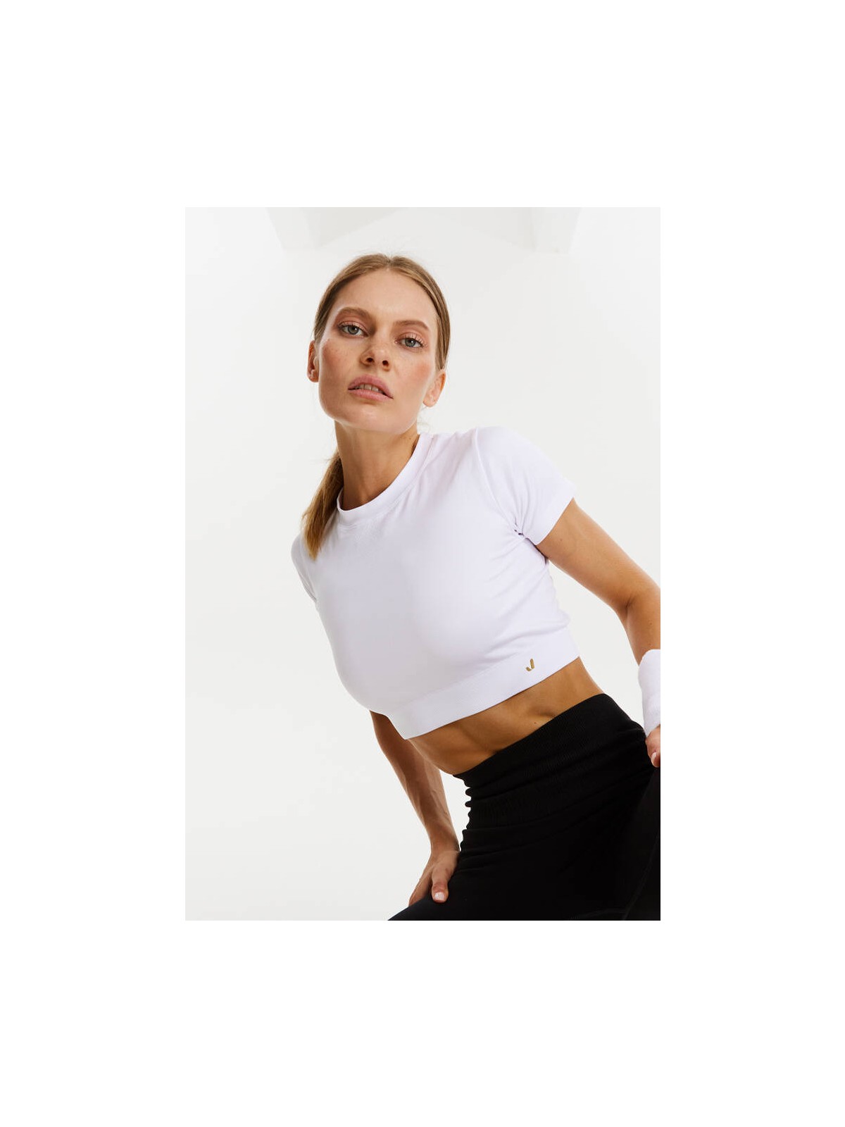 Jerf Captiva Kadın Beyaz Crop Top Yumuşak Dokulu Esnek Kumaş İle Şık Tasarım