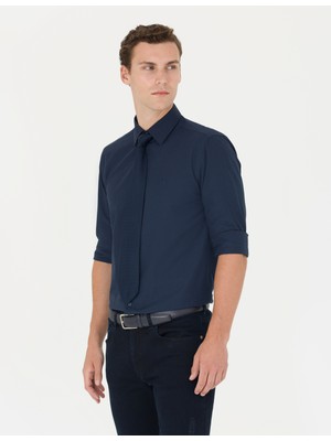 Pierre Cardin Erkek Lacivert Slim Fit Uzun Kollu Klasik Gömlek 50275816-VR033