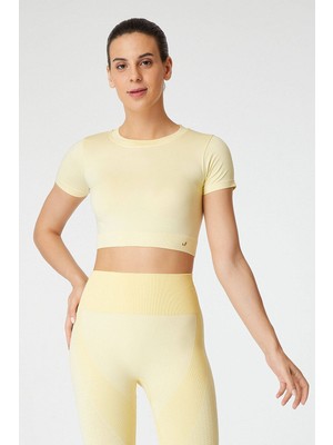 Jerf Kadın Yumuşak Dokulu Esnek Crop Top Sarı Renkli Günlük Kullanım İçin Rahat Kesim