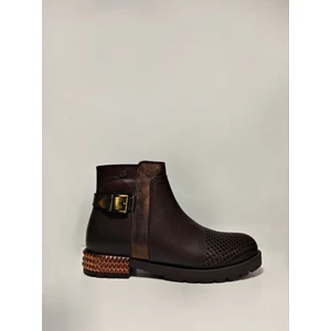 1707704 Kahverengi Kadın Bot