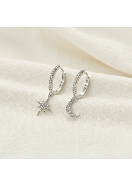Halka Post Dangle Halka Altın Kaplama Yıldızlı Küçük Halka Kadın Ay Yıldızlı Huggie Küpe (Yurt Dışından) fiyatları