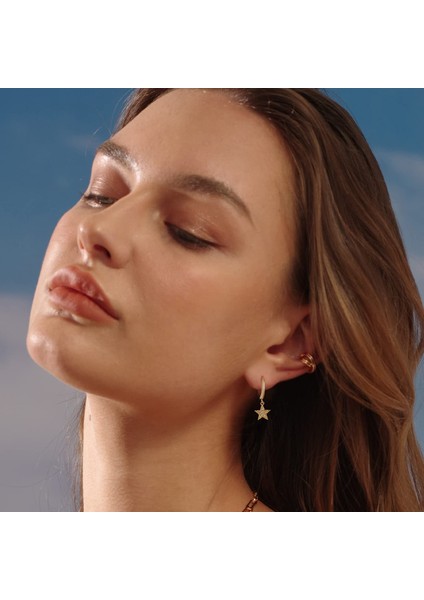 Avekı Altın Zarif Dangle Hoop Kadın 14 K Altın Kaplama Narin Sevimli Geometrik Üçgen Koni Dangle Küpe (Yurt Dışından) fiyatları