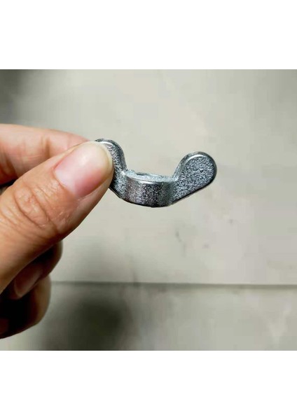 Galvanizli Kelebek El Vida Somunu Büyük Yan Dökme Demir Külçe Somunu Kelebek Vidalı Kapak M6M8M10M12M14M16 (Yurt Dışından)
