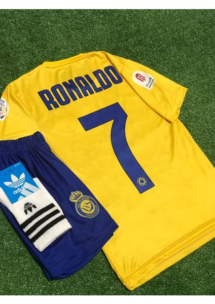 Al Nassr 2023/24 Yeni Sezon Cristiano Ronaldo Çocuk Forması Şort Çorap 3'lü Set