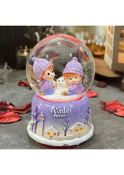 Winter Love Temalı Orta Boy Işıklı Müzikli Kar Küresi modelleri