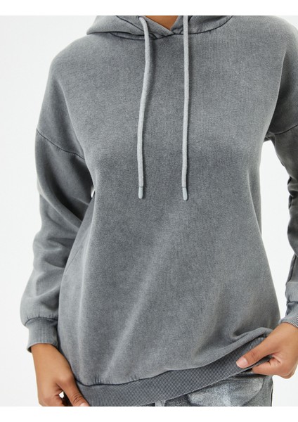 Oversize Kapşonlu Sweatshirt Soluk Efektli Uzun Kollu indirimleri