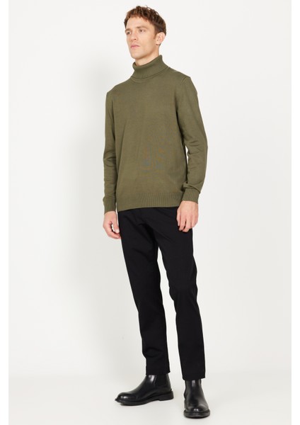 ALTINYILDIZ CLASSICS Erkek Haki Standart Fit Normal Kesim Tam Balıkçı Yaka Triko Kazak