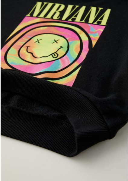 Yeni Sezon Nirvana Alt Üst Takım Siyah Renk Üzeri Baskılı fırsatları