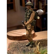 1001 Fırça Tamiya British Infantry On Patrol-1 1/35 Ölçekli Maket