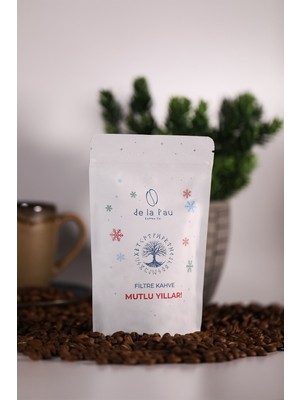 De La Pau Filtre Kahve Medium Roast 70 gr Taze Öğütülmüş Filtre Kahve Mutlu Yıllar Yılbaşı Paketi