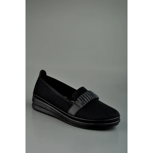 Düz Taban Taşlı Günlük Kadın Ayakkabı Seçkin