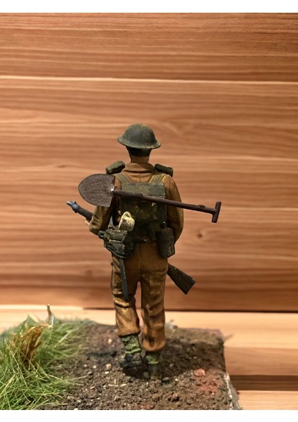 1001 Fırça Tamiya British Infantry On Patrol-1 1/35 Ölçekli Maket