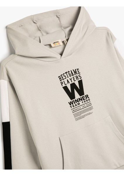 Kapşonlu Sweatshirt Kanguru Cepli Spor Temalı Baskı Detaylı Pamuklu modelleri