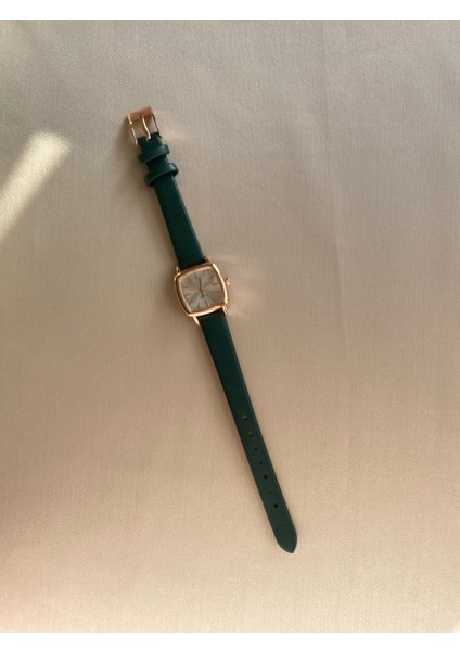 Kadın Kol Saati Quartz(Koyu Yeşil) modelleri