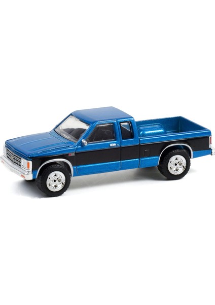 1988 Chevy S-10 4x4 Uzatılmış Kabin Pikap Mavi Met. & Siyah Chevy Trucks'ın 100. Yıldönümü (1918-2018) 1/64 Pres Döküm Model Araba By 28080 B (Yurt Dışından) fiyatları