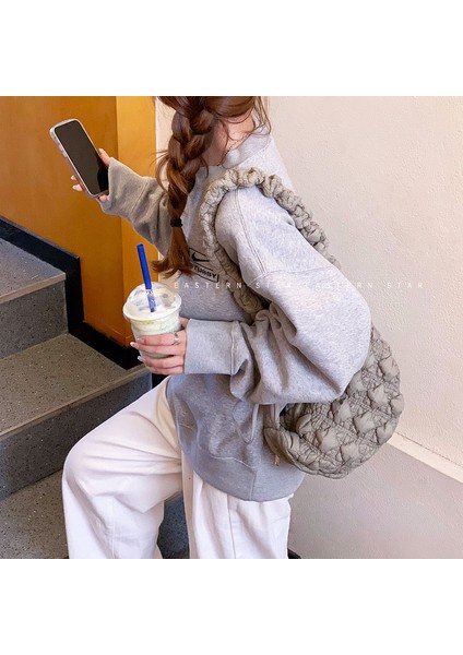 Kadın Omuz Çantası (Yurt Dışından) modelleri