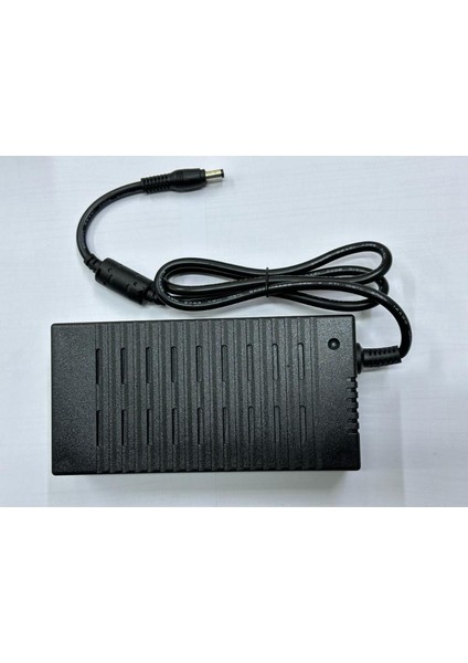 12 Volt 15 Amper Adaptör 12 Volt 15 Amper Plastik Kasa Adaptör 12 Volt 15 Amper 5.5 mm 2.5 mm Adaptör